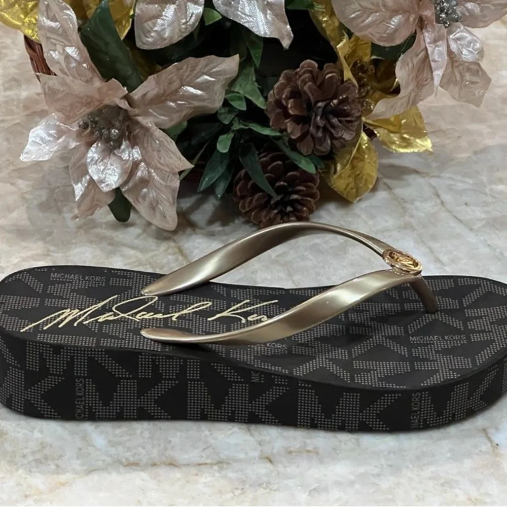 MK Wedges Flip Flop Sandals. NWT Women - Picture 4 of 7